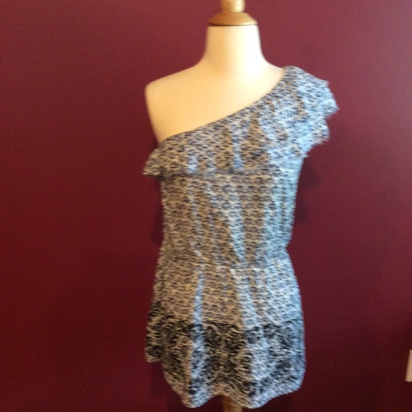 Free people Sz M one shoulder tunic top EUC - Picture 3 of 6